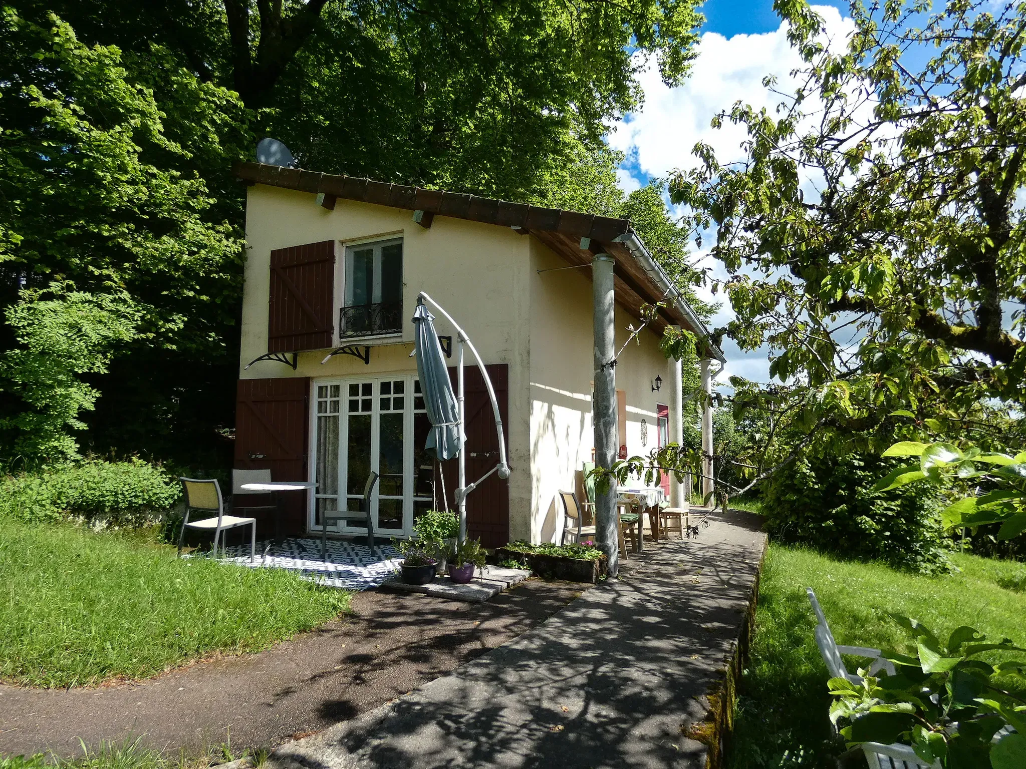 Gallery image